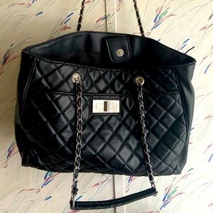 Woman casual bag black color